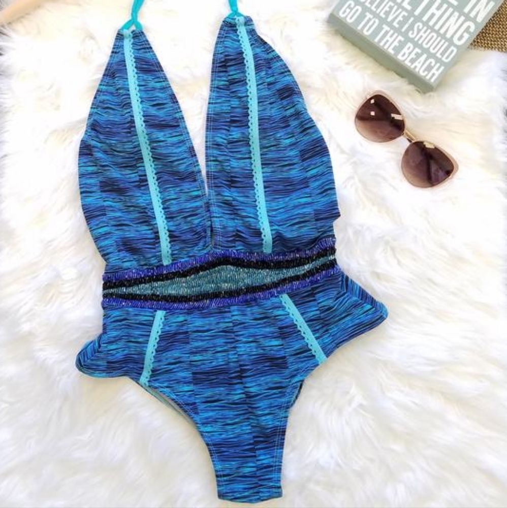 HAND EMBROIDERED SEXY TROPICAL SLEEVES  TRIKINI